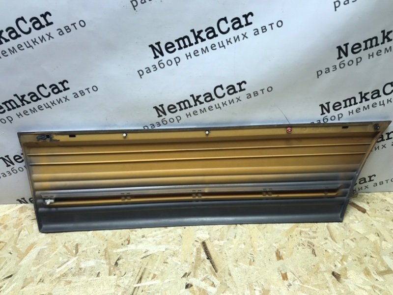 Молдинг двери Mercedes W126 1980