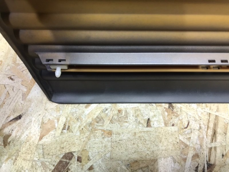 Молдинг двери Mercedes W126 1980