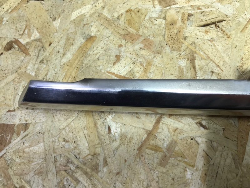 Молдинг стекла двери Mercedes W126 1988 420SE