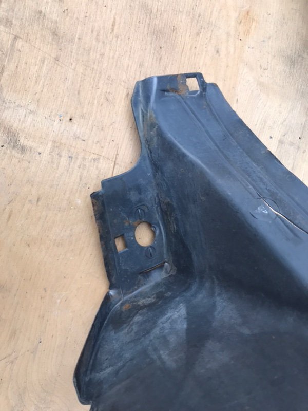 Подкрылки Mercedes W124 1993 250D