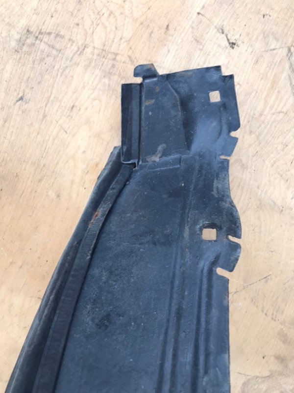 Подкрылки Mercedes W124 1993 250D