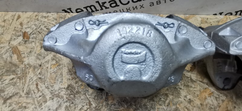 Суппорт тормозной ПАРА Mercedes w123 1980 Седан