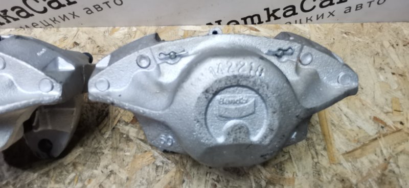 Суппорт тормозной ПАРА Mercedes w123 1980 Седан