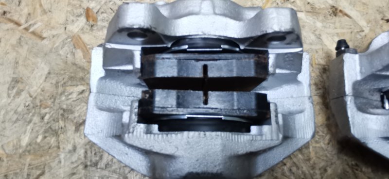 Суппорт тормозной ПАРА Mercedes w123 1980 Седан