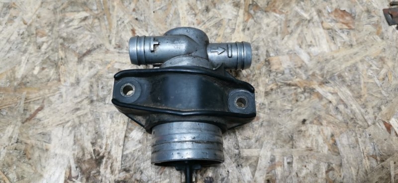 Регулятор холостого хода Mercedes W124 1989 E260