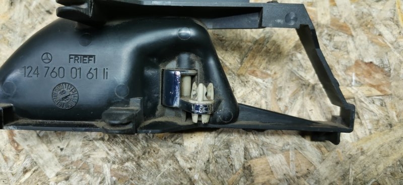 Ручка двери внутренняя Mercedes W124 1993 E320
