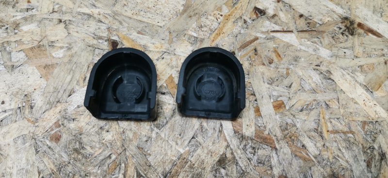 Крышка поводка стеклоочистителя VOLVO XC90 2004