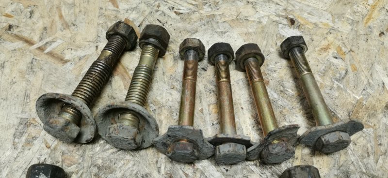 Болты подвески Mercedes W124 1993 E320