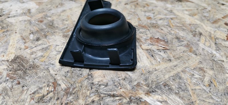 Накладка замка зажигания Mercedes W124 1993 E320