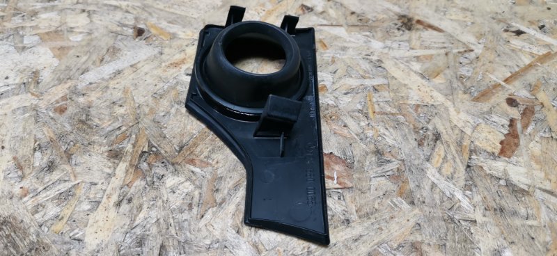 Накладка замка зажигания Mercedes W124 1993 E320