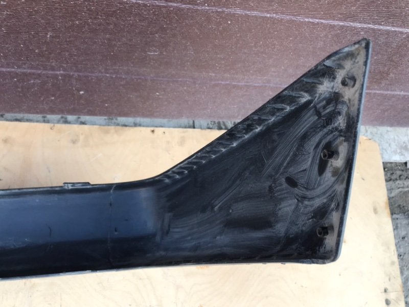 Накладка бампера Mercedes W124 1993 250D