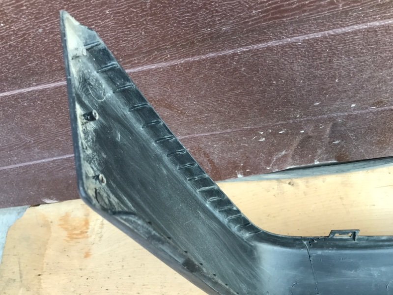 Накладка бампера Mercedes W124 1993 250D