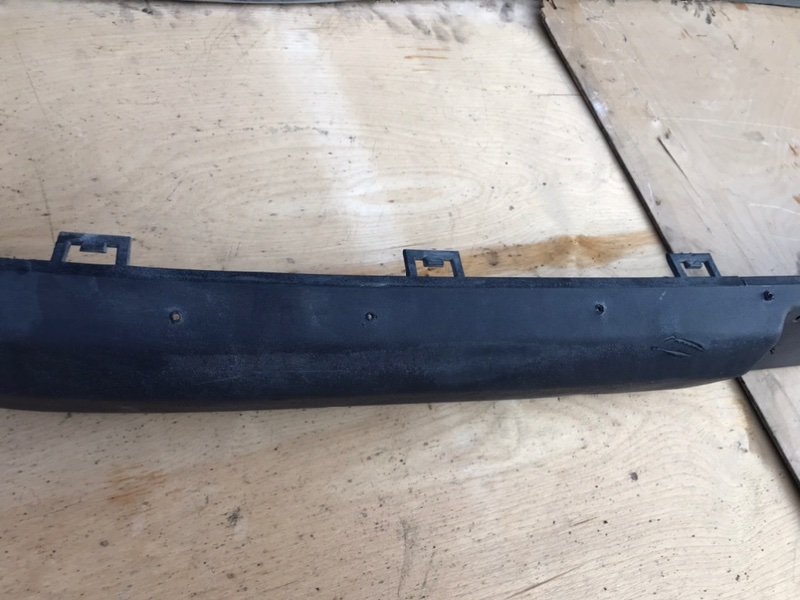 Накладка бампера Mercedes W124 1993 250D