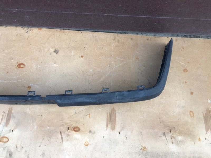 Накладка бампера Mercedes W124 1993 250D