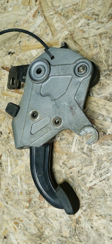 Педаль стояночного тормоза Mercedes C180 1996 W202