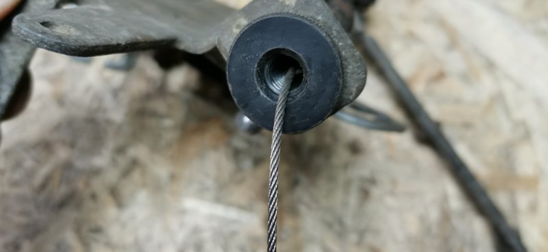 Тяга акселератора Mercedes S-Klass W140