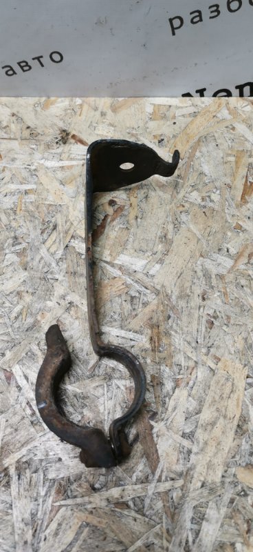Кронштейн стабилизатора Mercedes W124 1989 E260