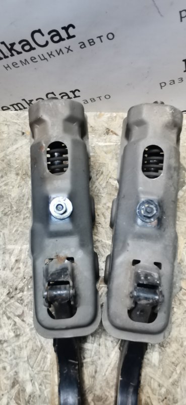 Петли крышки багажника Mercedes W126 1980