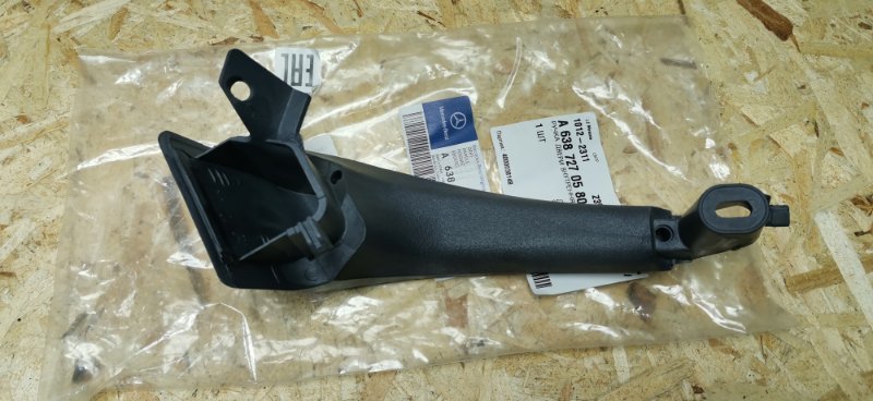 Ручка двери внутренняя Mercedes Vito 638