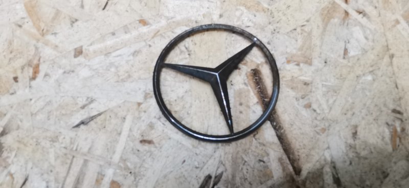 Эмблема Mercedes Vito 2004 639