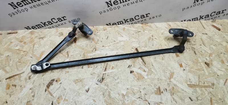 Трапеция стеклоочистителя Mercedes w123 1980 Седан