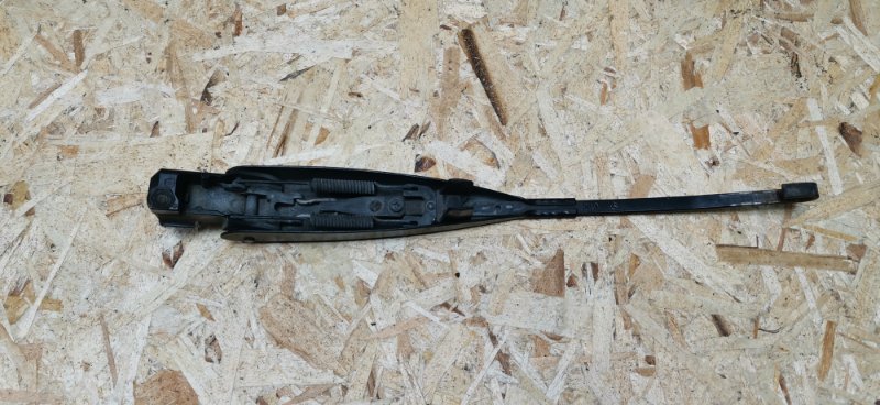 Поводок дворника Mercedes E55 AMG 1999 W210