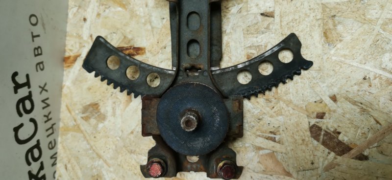 Стеклоподъемник Mercedes W126 1988 420SE