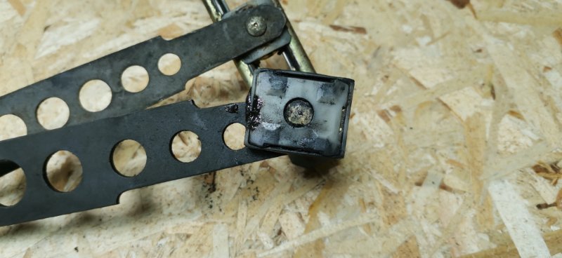 Стеклоподъемник Mercedes W126 1988 420SE