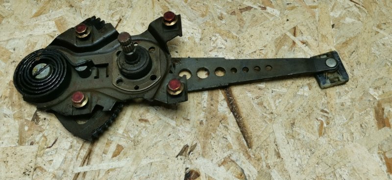 Стеклоподъемник Mercedes W126 1988 420SE