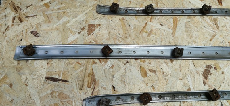 Хром молдинг бампера Mercedes W124 1993 E320