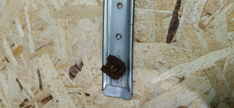 Хром молдинг бампера Mercedes W124 1993 E320