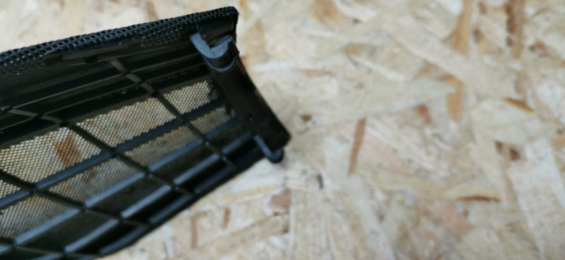 Решетка динамика Mercedes W124 1989 E260