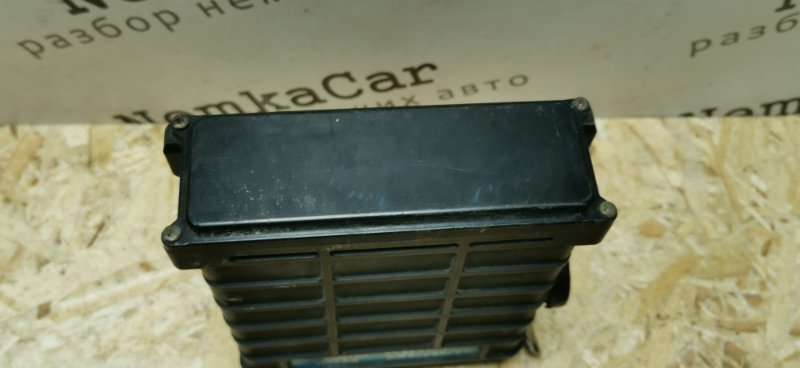 Блок управления двигателем Mercedes W124 1992