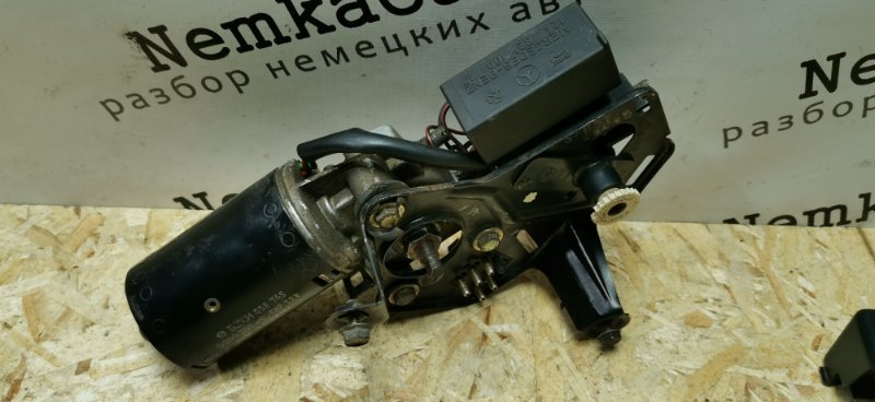 Мотор люка Mercedes W124 1992