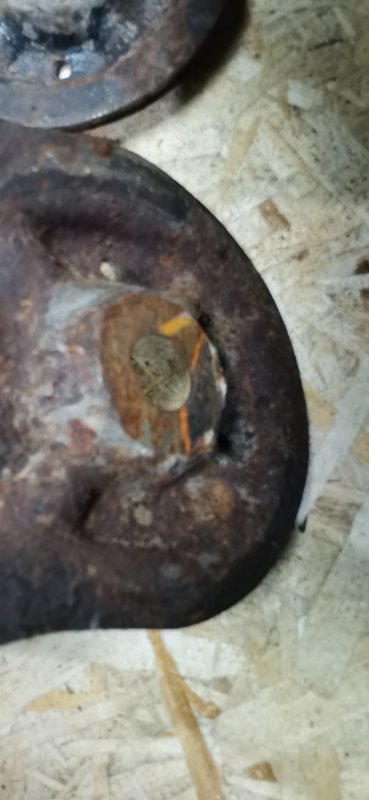 Кронштейн задней балки Mercedes w123 1980 Седан