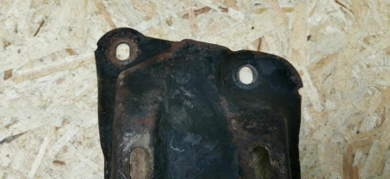 Балка АКПП Mercedes w123 1980 Седан