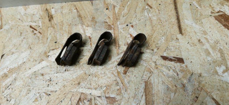 Гайка траверсы кпп Mercedes w123 1980 Седан