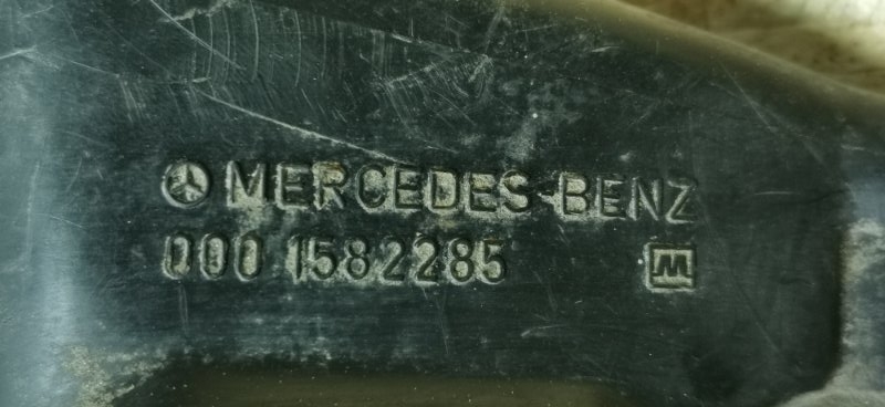 Крышка катушки зажигания Mercedes w123 1980 Седан