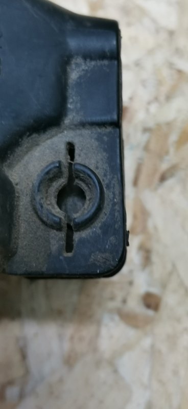 Крышка катушки зажигания Mercedes w123 1980 Седан