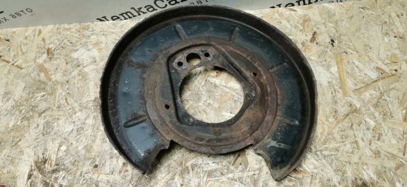 Пыльник тормозного диска BMW 5-Series 1989 E34