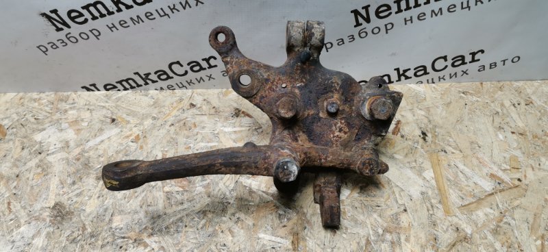 Кулак поворотный Mercedes W124 1989 E260