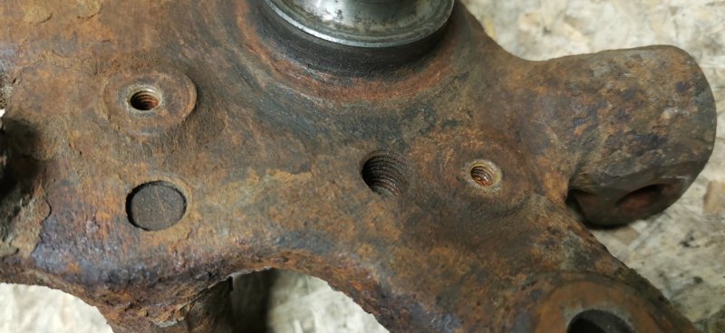 Кулак поворотный Mercedes W124 1989 E260