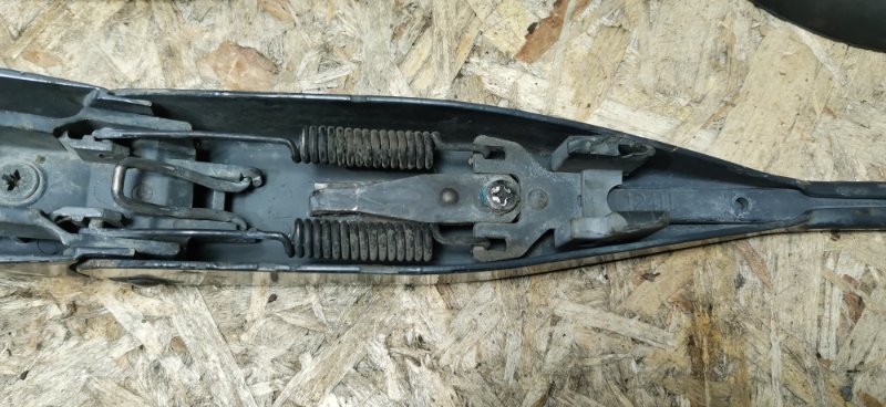 Трапеция стеклоочистителя Mercedes W124 1989 E260