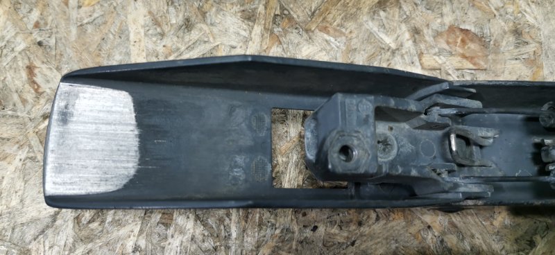 Трапеция стеклоочистителя Mercedes W124 1989 E260