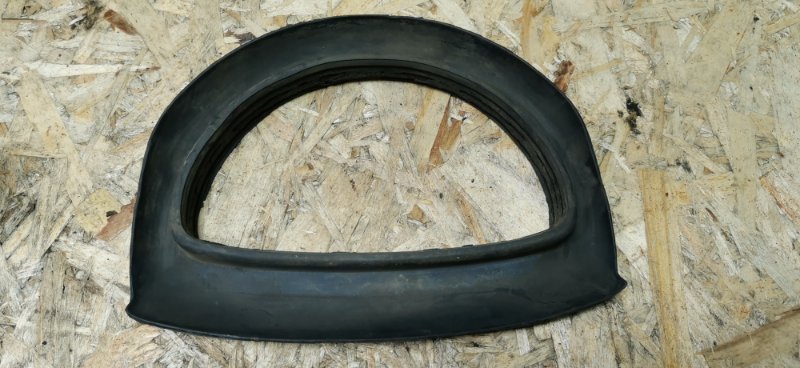 Трапеция стеклоочистителя Mercedes W124 1989 E260