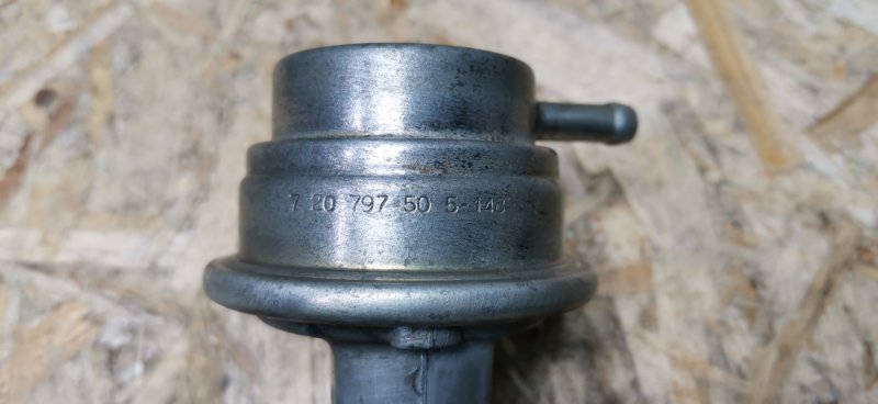 Насос топливный Mercedes w123 1980 Седан