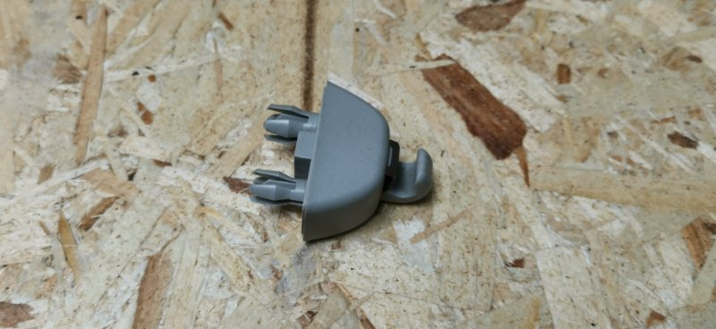 Крючок солнцезащитного козырька AUDI A6 C6 Allroad quattro 2007 4F