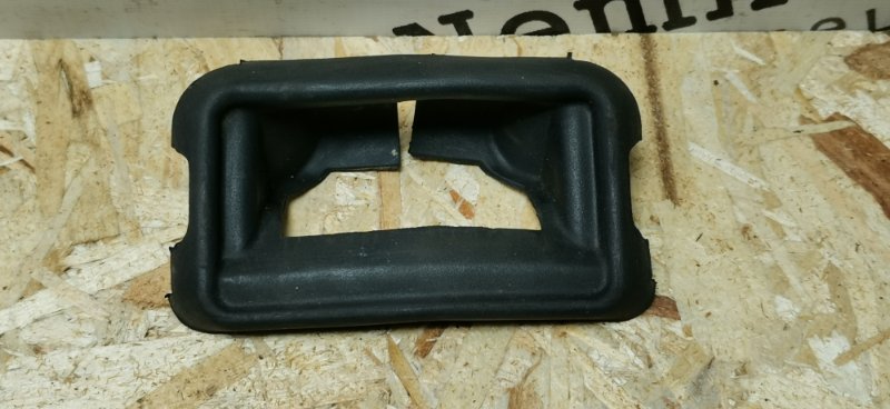 Накладка замка багажника Mercedes W210 Рест 2000 Седан