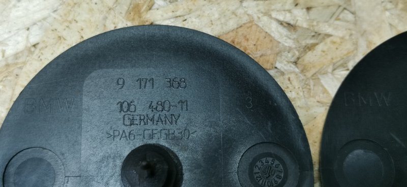 Крепление ковров BMW 3-Series 2008 E91