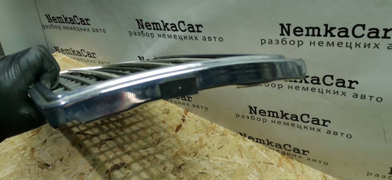 Решетка радиатора Mercedes W124 1995 E320